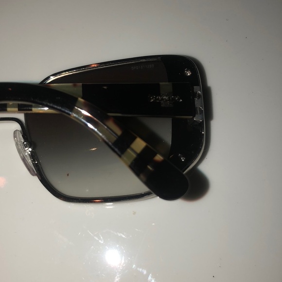 Brand new Prada sunglasses((( FINAL SAlE)) - Picture 5 of 6